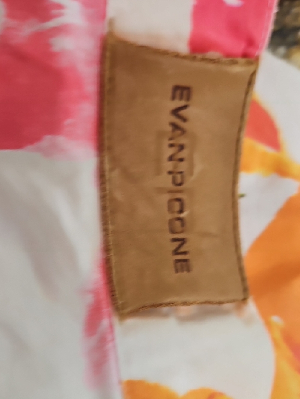 Evan Picone Pink and Peach Floral Pants. Size 16. Inseam 23". Rise Flat 12" - Picture 4 of 6